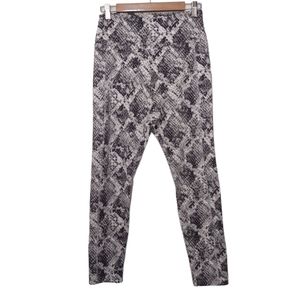 PINK Victoria's Secret Ultimate Snakeskin Print Leggings